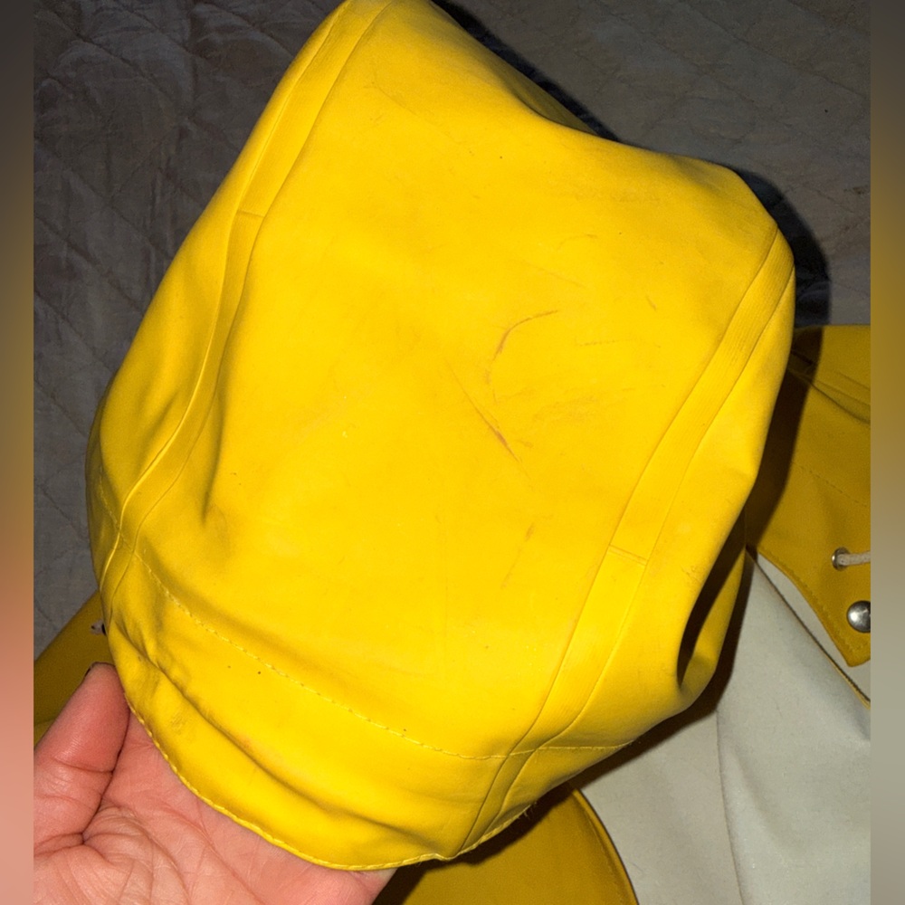 Stutterheim Yellow Raincoat (small) - image 9